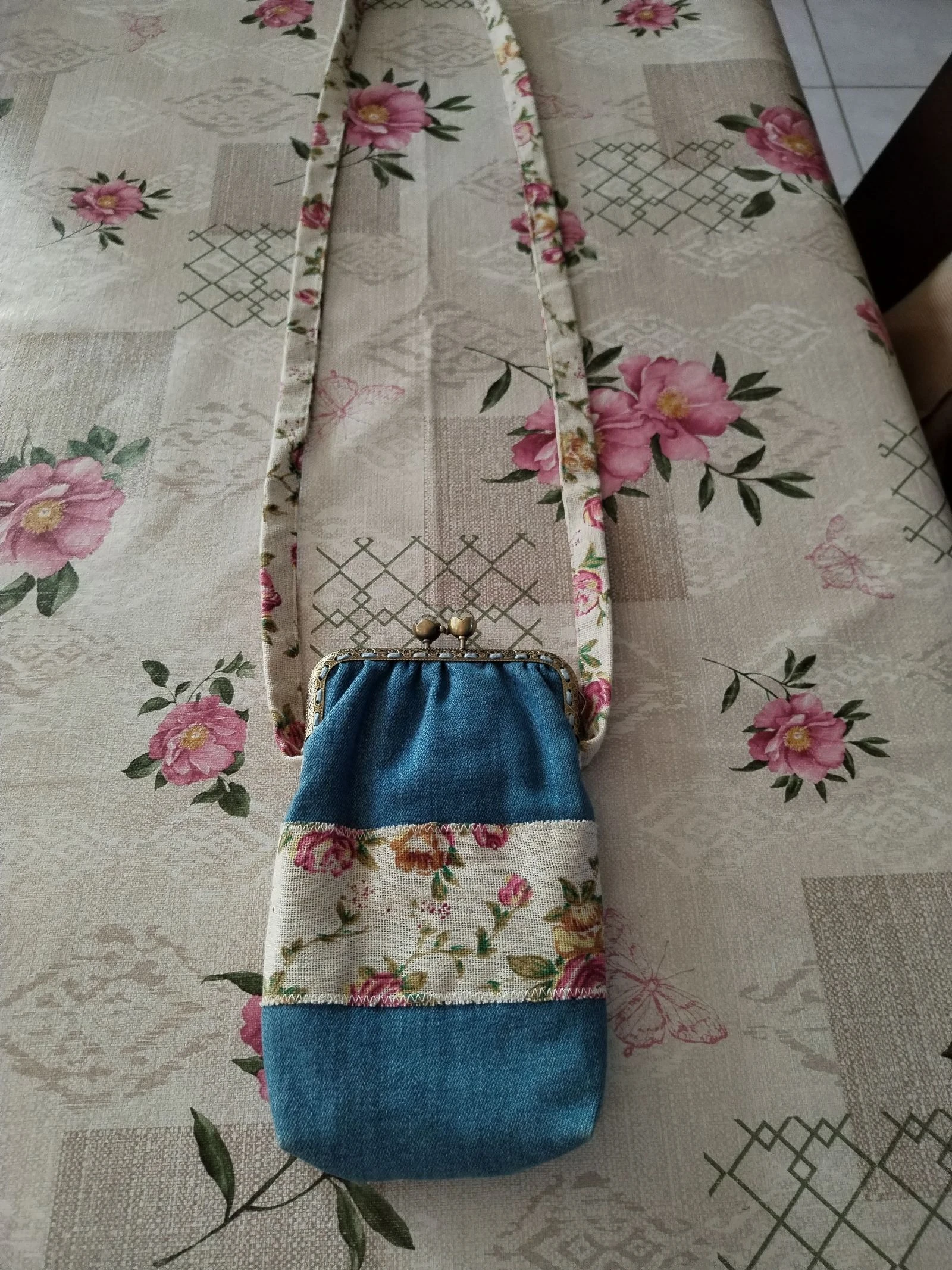 Bonita bolsita artesanal hecha a mano. – photo 2